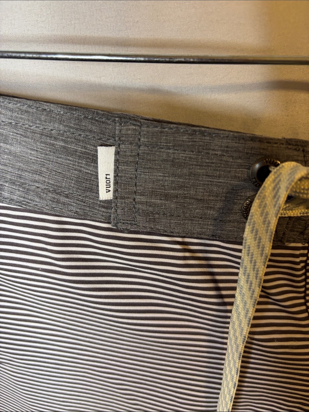VUORI Cruise Board Shorts Size 30 Swim Suit Trunks - Picture 3 of 7